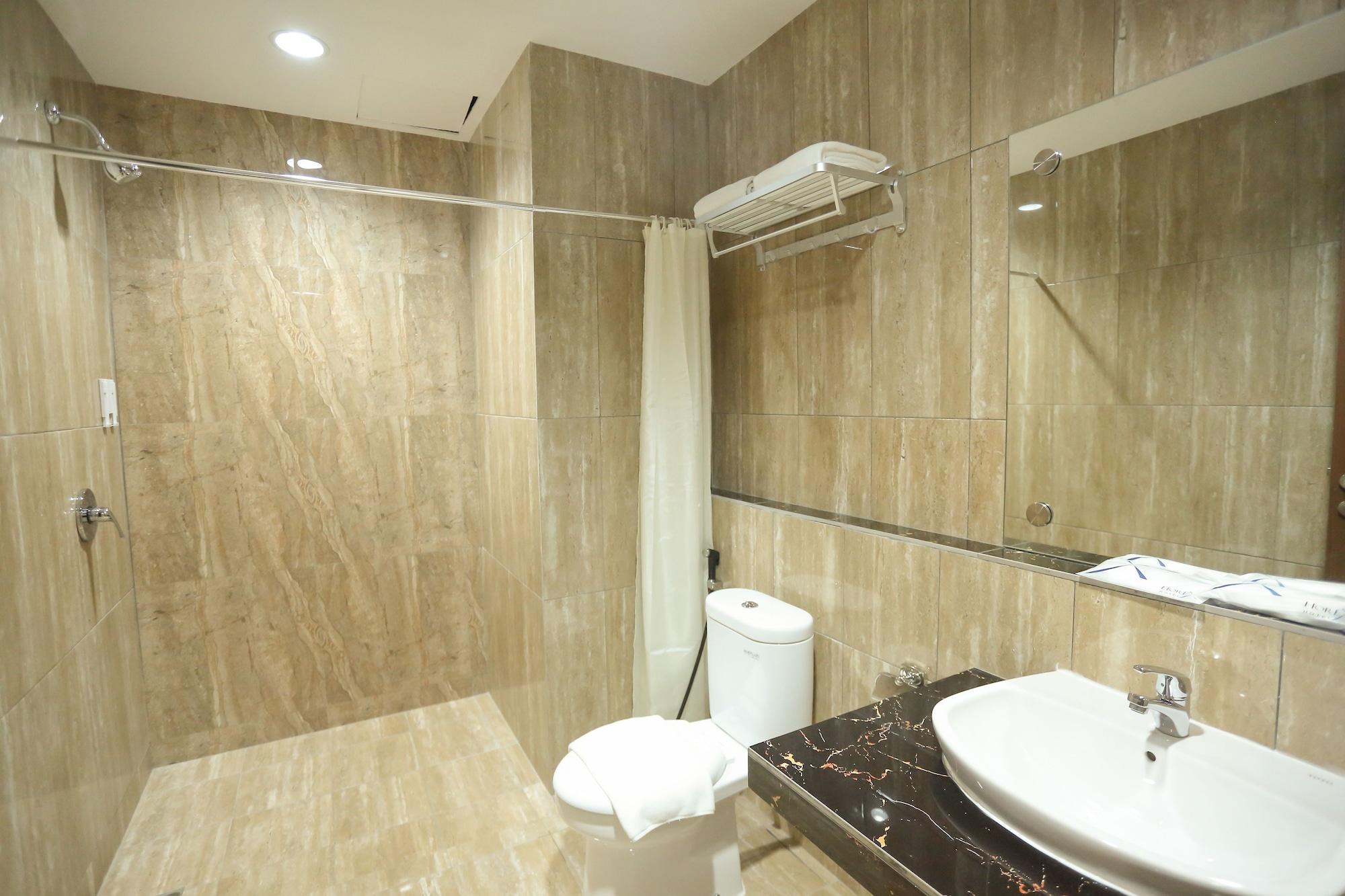 Horison Express Sentani Hotel Джаяпура Екстериор снимка